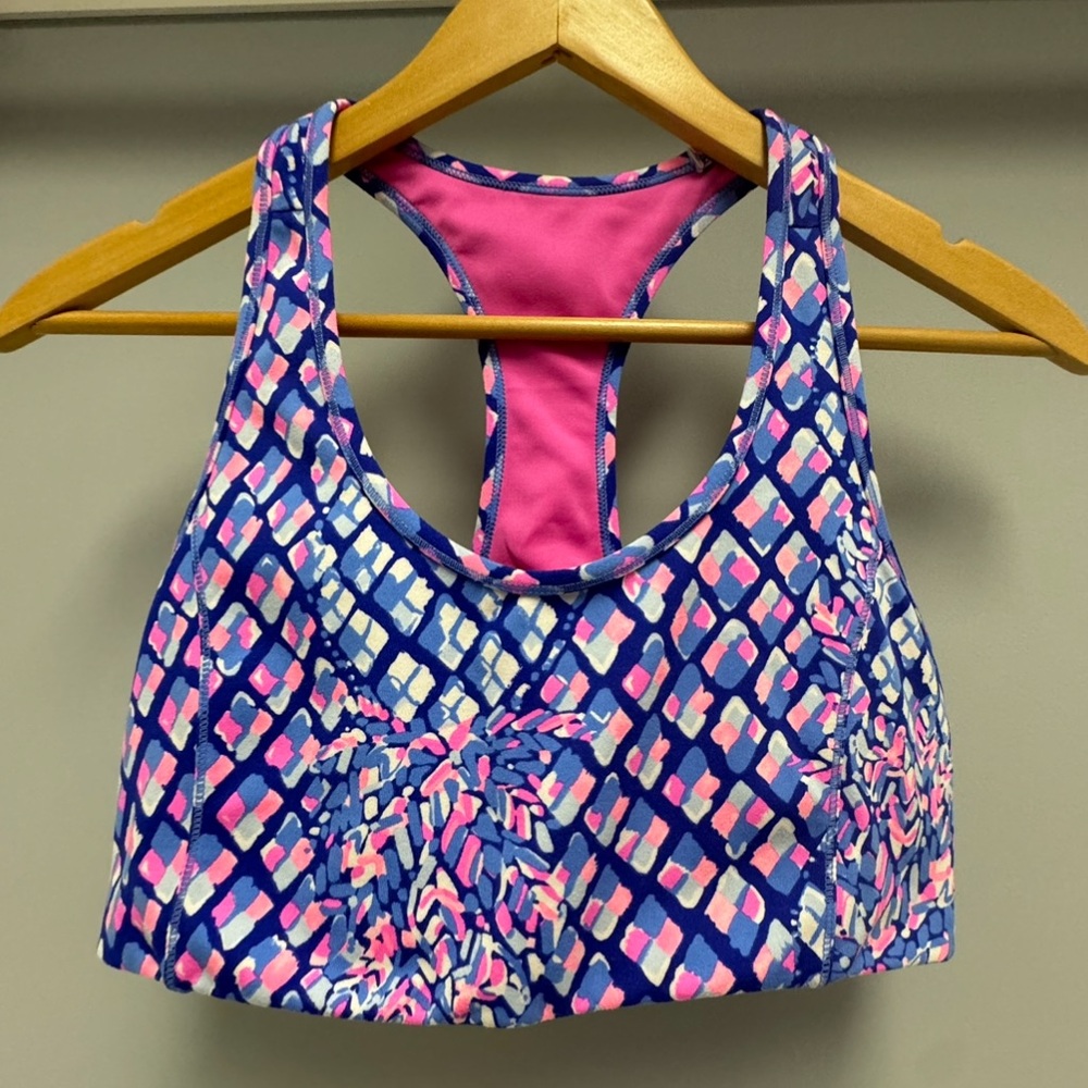 Lilly Pulitzer Toe In Pineapples sports bra, EUC, L